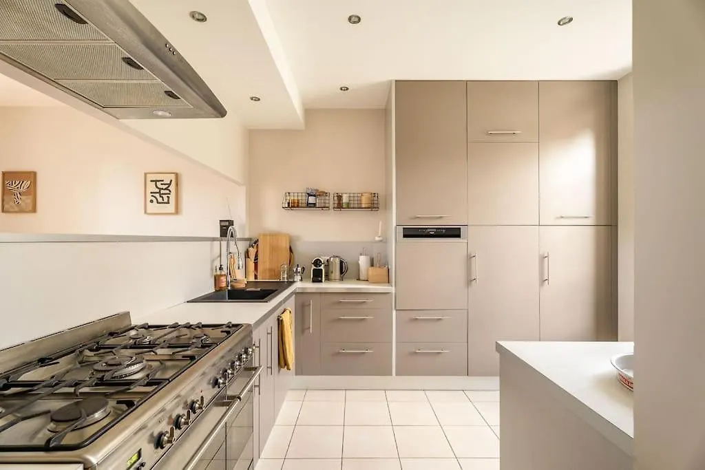 Grande Maison-Marche-10Pers-Jacuzzi-Parking Dinard