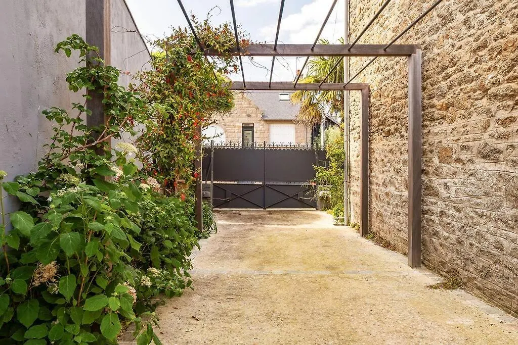 Grande Maison-Marche-10Pers-Jacuzzi-Parking Dinard Casa vacanze